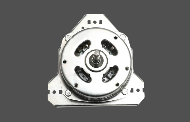 Motor elektrik kecil alam sekitar